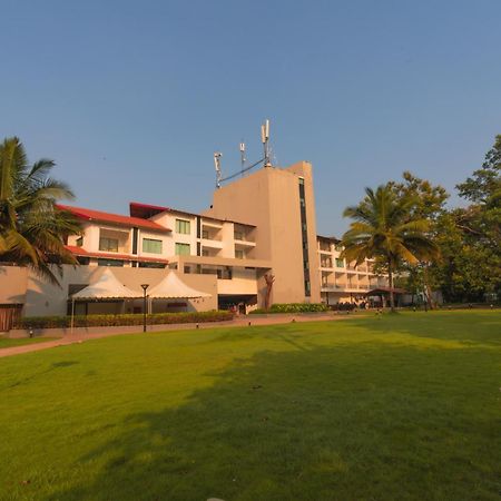 Signature Club Resort Devanahalli Exterior foto