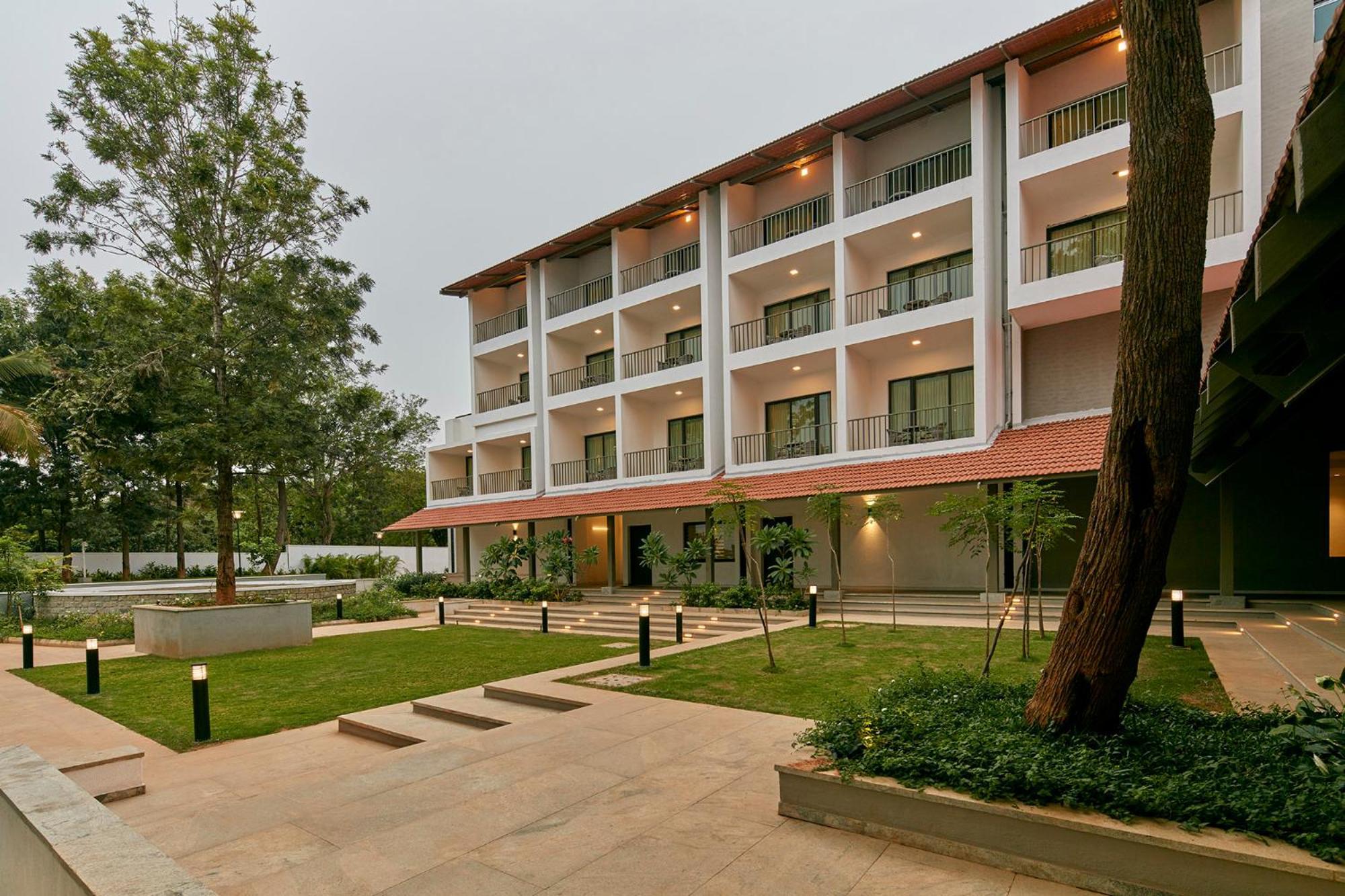 Signature Club Resort Devanahalli Exterior foto