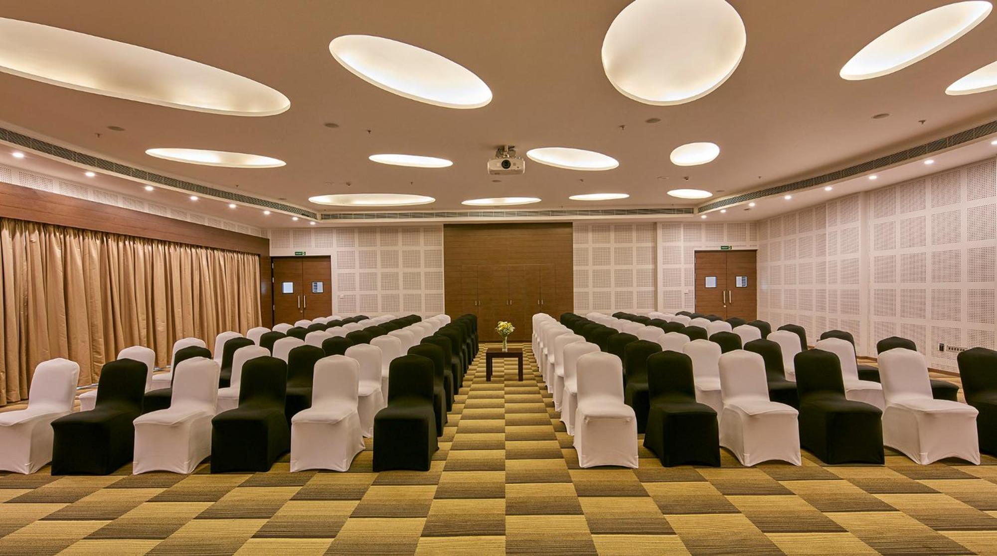 Signature Club Resort Devanahalli Exterior foto